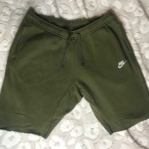 NIKE Shorts